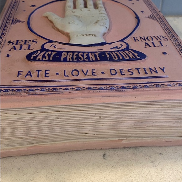 Vintage Inspired Victorian Gothic Fortune Teller Halloween Faux Resin Book NWOT - Picture 7 of 8